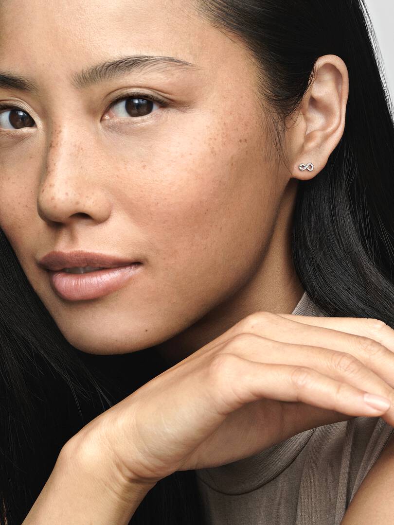 Orecchini Pandora Infinito 298820C01