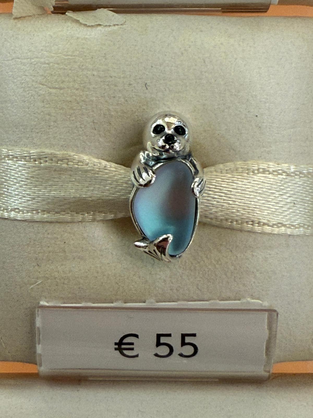 Charm Pandora - Foca con Vetro di Murano Blu Iridescente