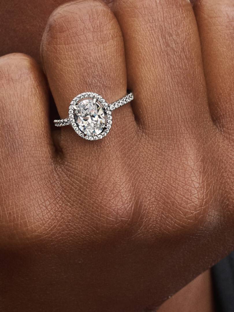 Pandora Anello Punto Luce Ovale 193777C01