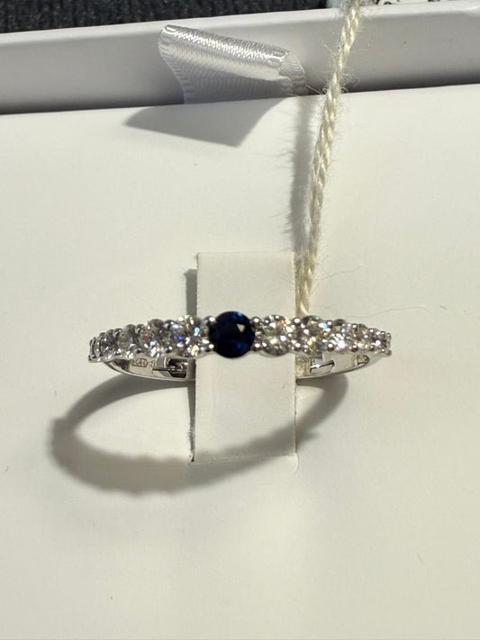 Anello in oro 18kt di peso 2 gr , diamanti 0,42ct g vs , zaffiro 0,10ct