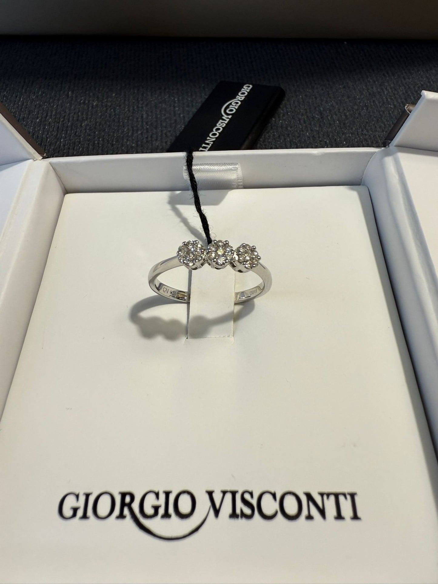 Anello Visconti in oro 18kt di peso 1,9 gr più diamanti di peso tot 0,19ct f vs